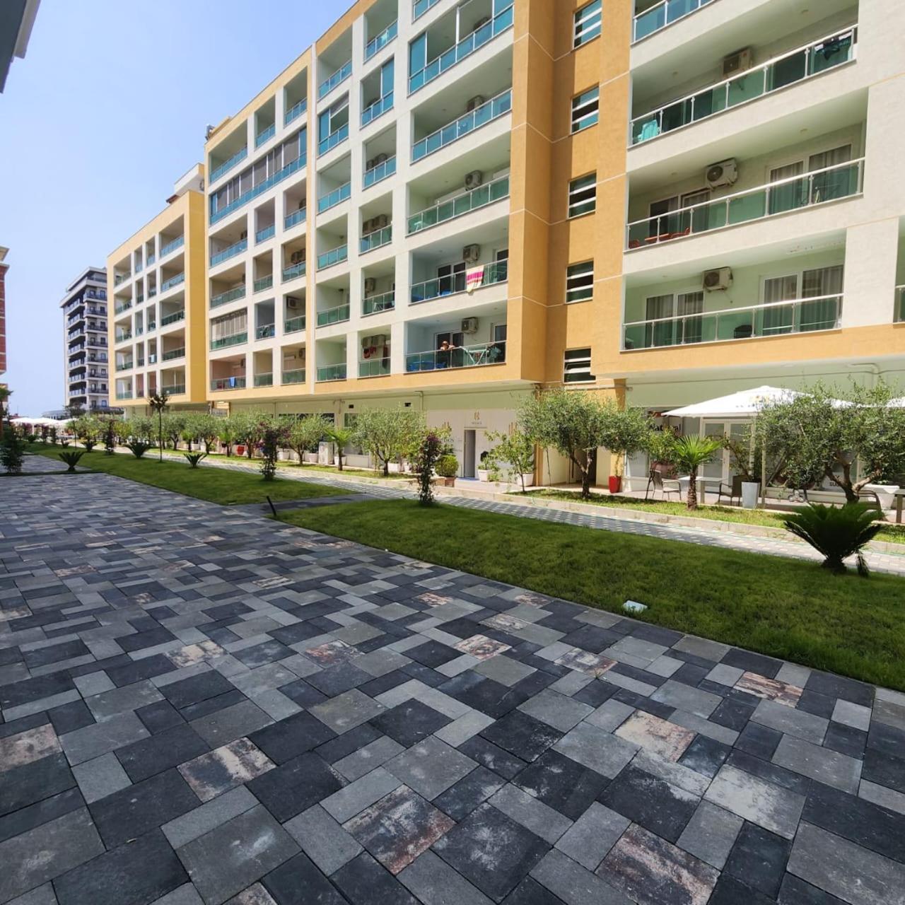 Low Cost Banesa Kosovare Shengjin Ngoại thất bức ảnh