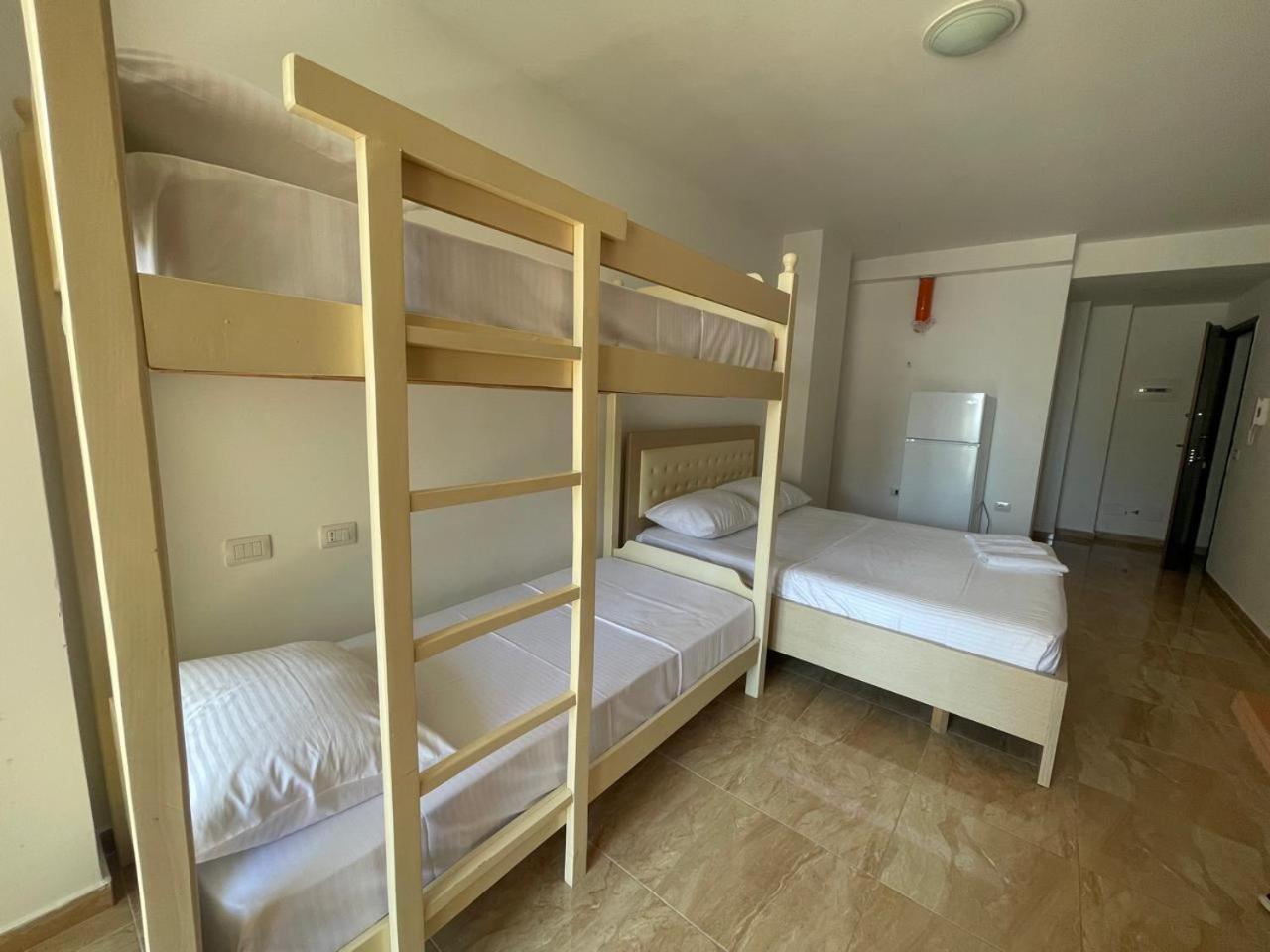 Low Cost Banesa Kosovare Shengjin Ngoại thất bức ảnh